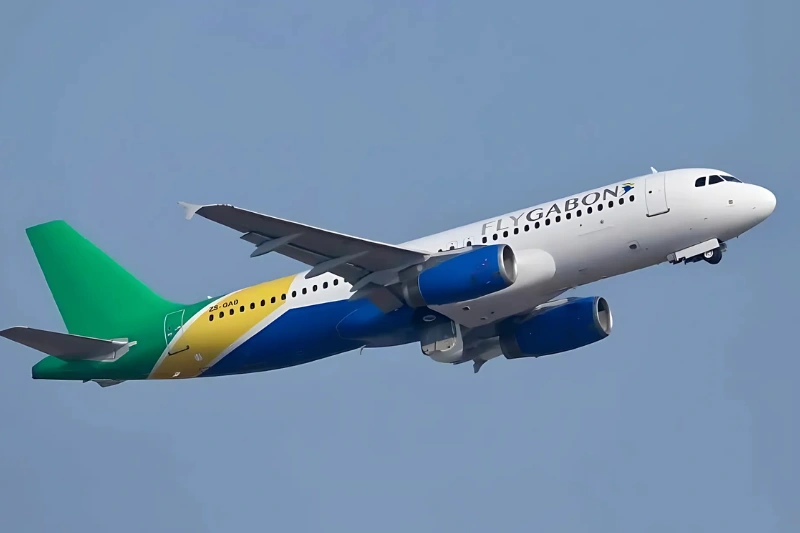 rendre le ciel gabonais plus accessible tout en clarifiant une offre désormais segmentée en trois formules.