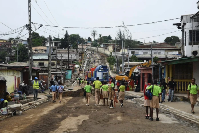 Poste d'Akébé-Cosmopark, vers la fin du calvaire ?