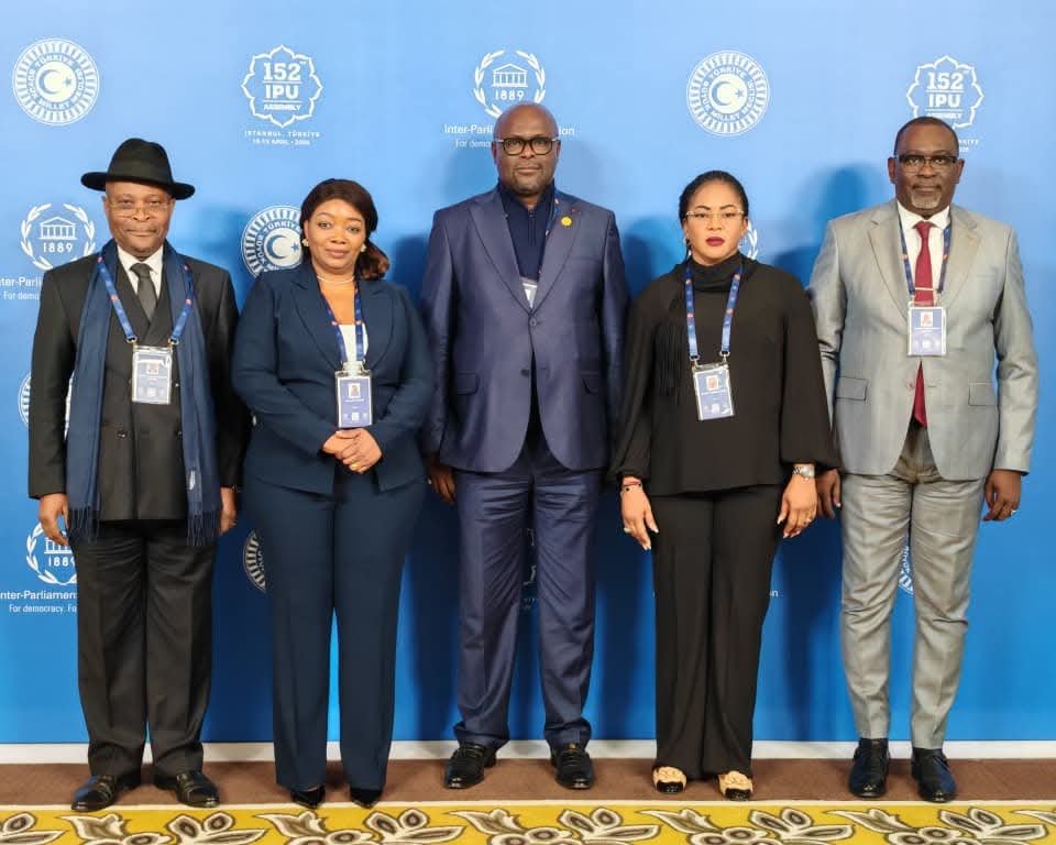 Gabon : Réhabilité à l’UIP, Libreville tourne la page de la transition