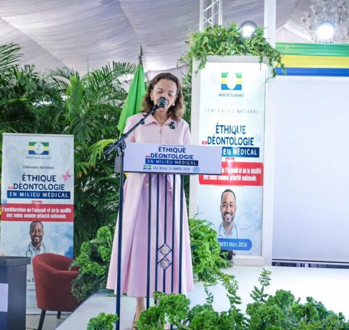 Elsa Joséphine Nkana Ayo épse Bivigou lors de son discours de clôture.