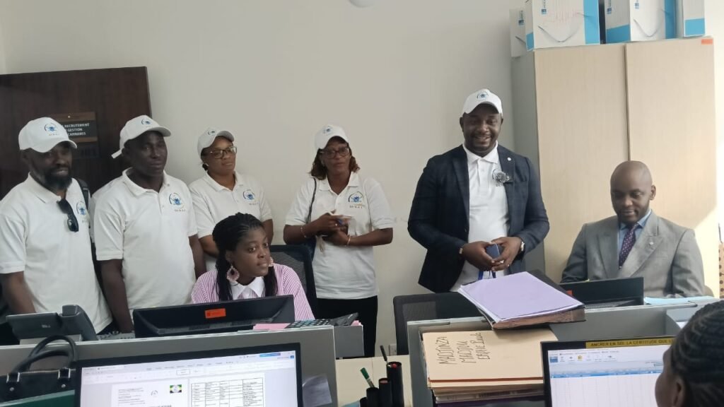Élections professionnelles 2026 au Gabon : le SYNAT mobilise à la veille du scrutin 1 Le SYNAT a opté pour la proximité à la veille des élections auprès des agents du Trésor public.
