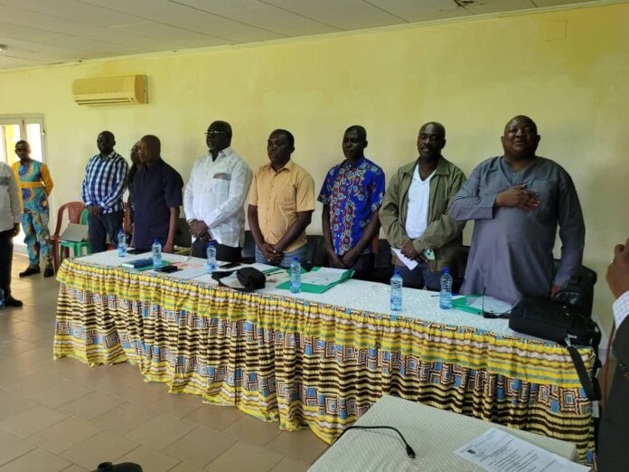 Le Conseil départemental d’Etimboué, présidé par Hans Augoula Avoungou, a validé quatre délibérations majeures. ©️gabonclic.info