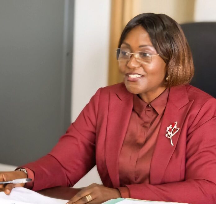 Gabon : Pour le vendredi traditionnel, Estelle Flore Angangou plaide pour une autre lecture