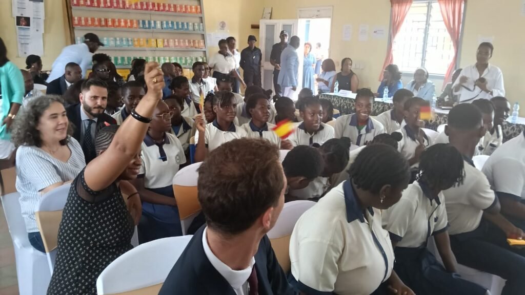 Gabon : La solidarité au cœur de la Quinzaine de l’Europe 2026 au Lycée Bâ Oumar 1 Moment du concours sur la culture générale.