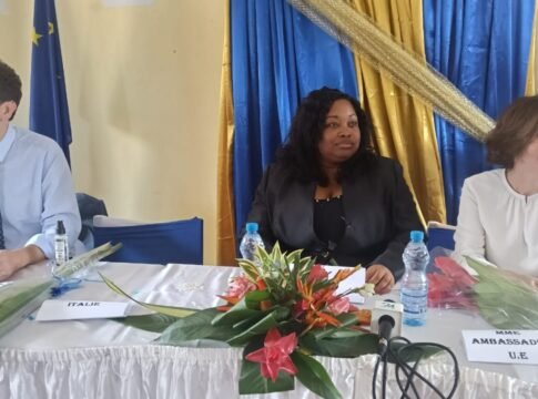 Les officiels lors de cette Quinzaine Europeenne au Lycée Ba Omar.