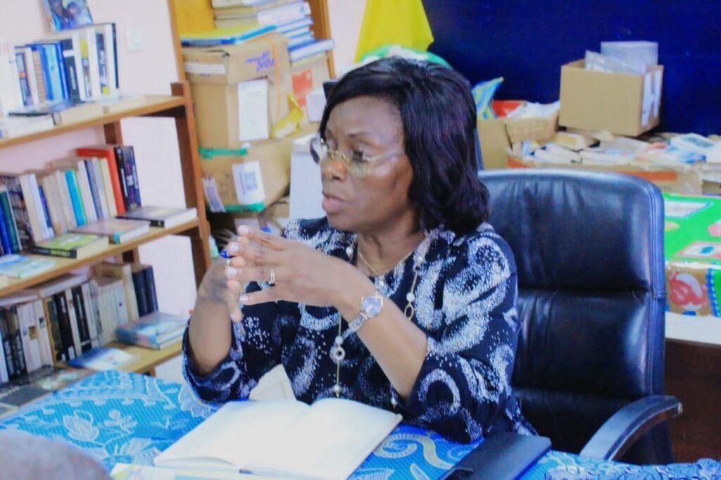 Gabon : Plus de 600 occupants à Essassa interpellent la SNI et la mairie de Ntoum 1 Le maire de Ntoum a échangé avec les représentants des occupants des terrains d’Essassa.