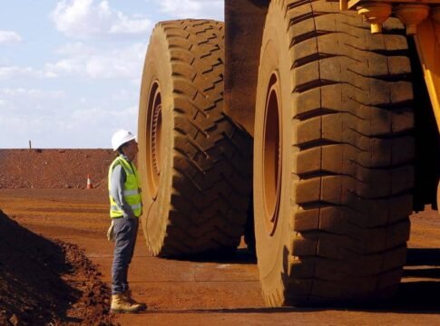 Quand la justice frappe en Australie, l’Afrique s’interroge sur ses propres garde-fous face aux multinationales minières.