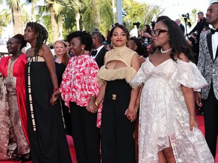 Samantha Biffot aux côtés de l’équipe de Ben’Imana, sacré par la critique internationale au Festival de Cannes.