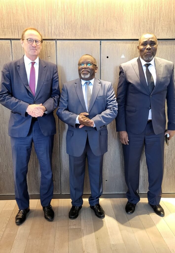 Alfred Nguia Banda – Bruno Fuchs : les dessous d’une rencontre qui éclaire le nouveau partenariat entre le Gabon et la France 3 Alfred Nguia Banda – Bruno Fuchs les dessous d’une rencontre qui éclaire le nouveau partenariat entre le Gabon et la France