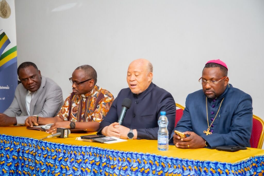 Gabon : Le 7MP et le Mouvement Oligui Nguema 100% lancent une tournée nationale sous le signe de la foi 3 Gabon : Le 7MP et le Mouvement Oligui Nguema 100% lancent une tournée nationale sous le signe de la foi