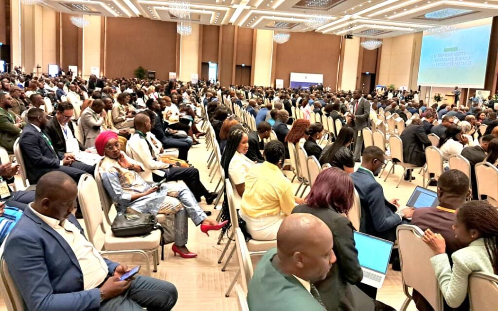 Gabon : La FEG brise le mythe du « club des multinationales » et ouvre la voie aux PME 2 Une vue de l’assistance.