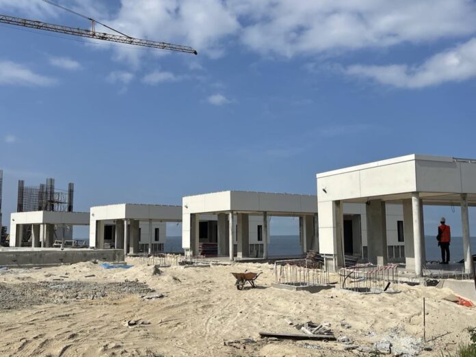 Le véritable chantier de la Cinquième République la transition des mentalités