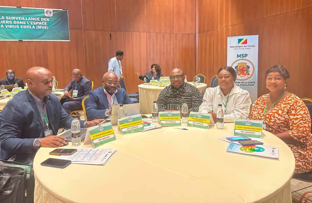 CEMAC-Santé : L’institution sous-régionale sonne la mobilisation générale pour verrouiller ses frontières contre l’épidémie d’Ebola 1 La délégations de la CEMAC harmonisent leurs stratégies de prévention contre la maladie à virus Ebola.les délégations de la CEMAC harmonisent leurs stratégies de prévention contre la maladie à virus Ebola.