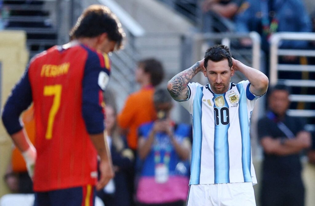 Coupe du monde 2026 : l'Espagne décroche une deuxième étoile au détriment de l'Argentine 2 L'Argentine de Lionel Messi pas au rendez vous.