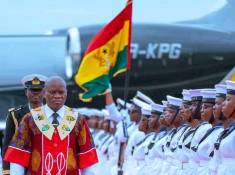Le Président de la République, Brice Clotaire Oligui Nguema, est arrivé ce mardi à Accra, en République du Ghana, dans le cadre d’une visite officielle destinée à renforcer les relations de coopération entre les deux pays.