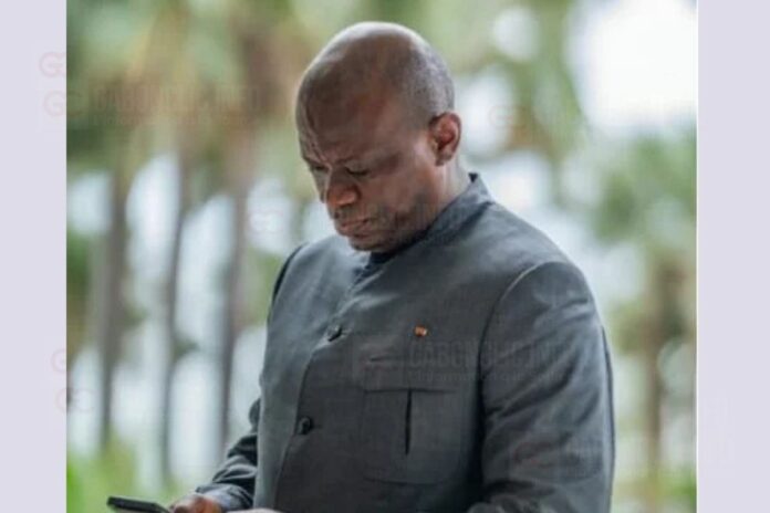 L’hommage solennel de Brice Clotaire Oligui Nguema à Pierre Claver Akendengué