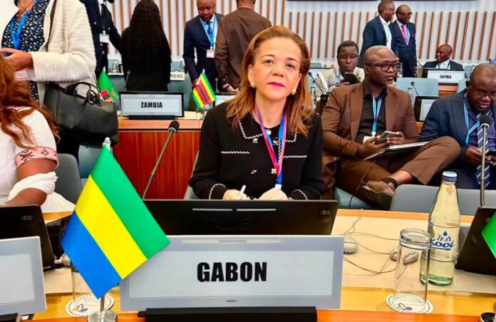 Pr Elsa Joséphine Nkana Ayo épouse Bivigou au cœur des échanges sur l’avenir de la santé en Afrique.