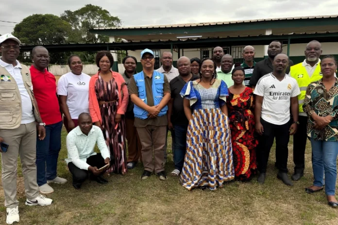 Le pays renforce ses frontières face au risque de contagion d'Ebola.