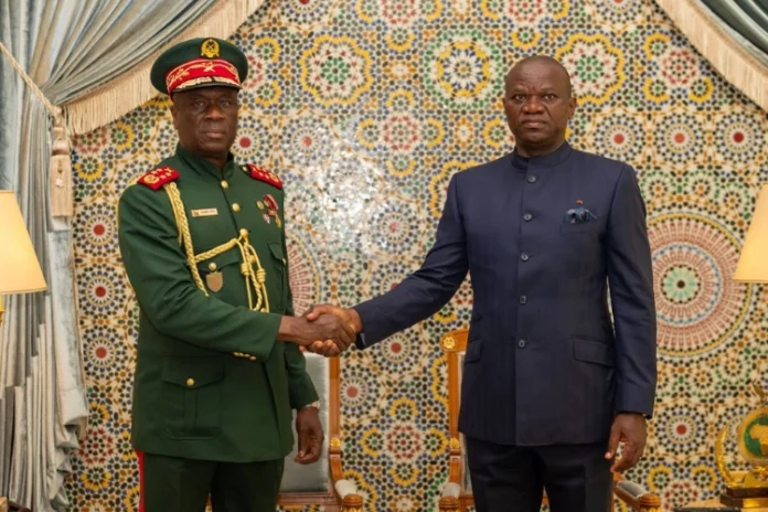 Oligui Nguema salue l’adoption de la nouvelle Constitution bissau-guinéenne