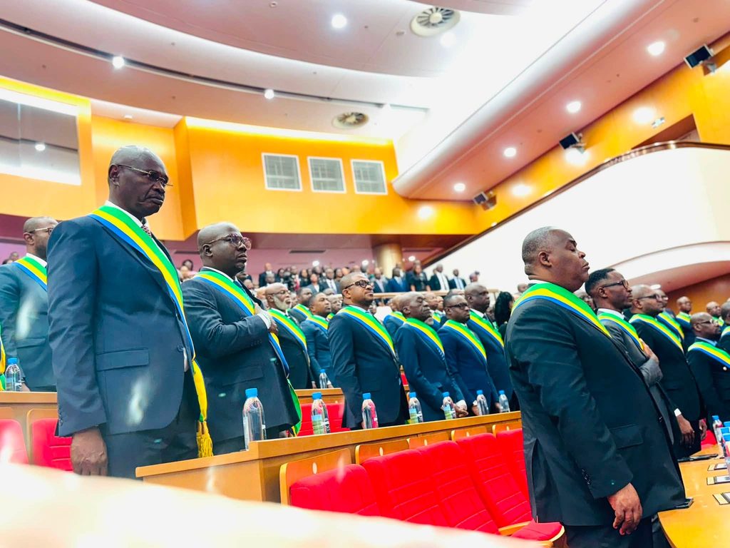 Gabon : Au Palais Léon Mba, une rentrée parlementaire sous le signe du réalisme budgétaire et social 1 Gabon : Au Palais Léon Mba, une rentrée parlementaire sous le signe du réalisme budgétaire et social