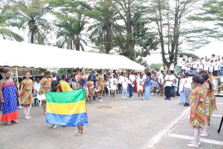 Gabon : Le plaidoyer pour un « Village culturel vacances » décentralisé dans toutes les provinces 2 Langues locales, arts, histoire et patrimoine étaient au cœur du programme proposé aux enfants.