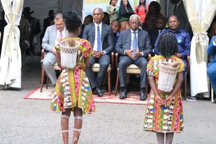 105 enfants ont participé à cette première édition consacrée aux langues locales, à la culture et à l’identité gabonaise.