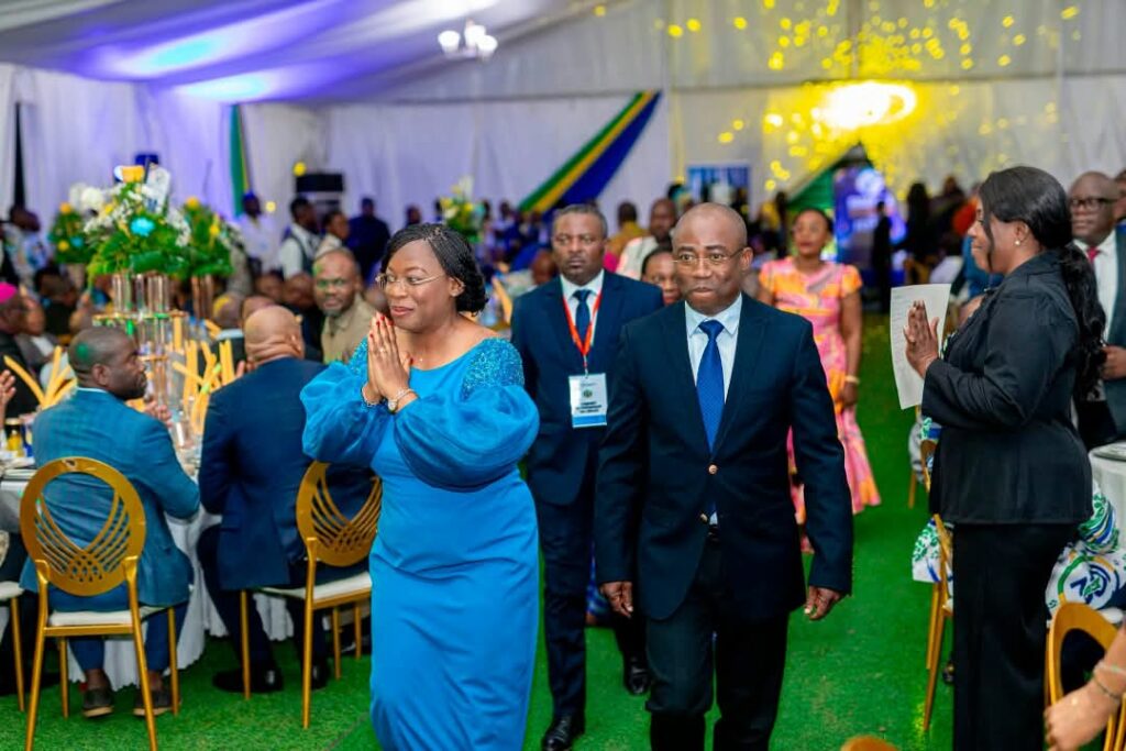 Gabon : Un dîner de gala placé sous le signe de la fraternité et de la communion nationale 2 gabonclic diner yvonne