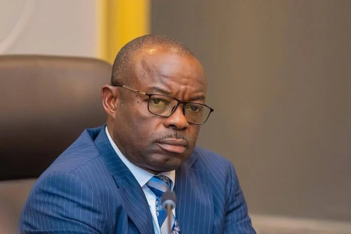 Clotaire Kondja, ministre du Petrol et du gaz.