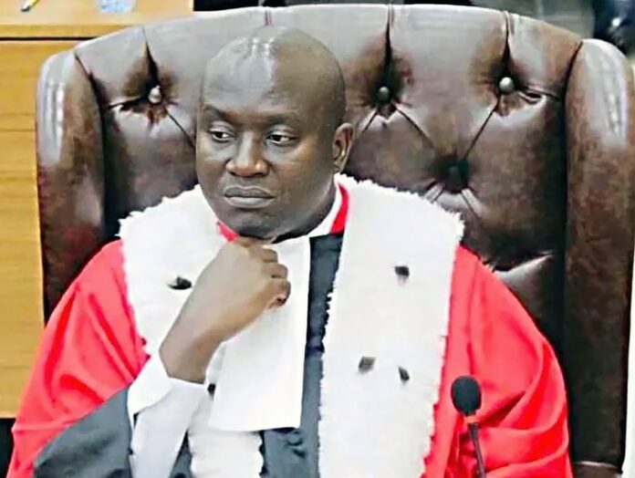 Légende : L'ex-magistrat guinéen Algassimou Diallo, une victime de plus de la répression politique sous le régime de Mamadi Doumbouya.