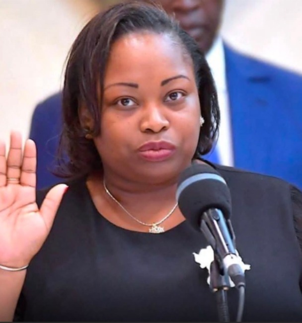 Camélia Ntoutoume Leclercq, ministre d’État sortante de l’Éducation nationale et de l’Instruction civique, quitte le gouvernement à la faveur du remaniement du 11 octobre 2026.