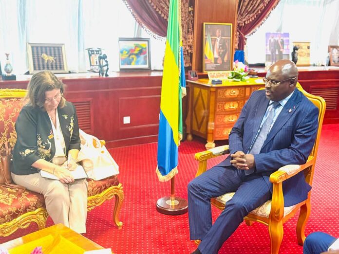 L'Assemblée nationale et l’UNFPA renforcent leurs échanges pour accélérer la réduction des décès liés à la grossesse et à l’accouchement.