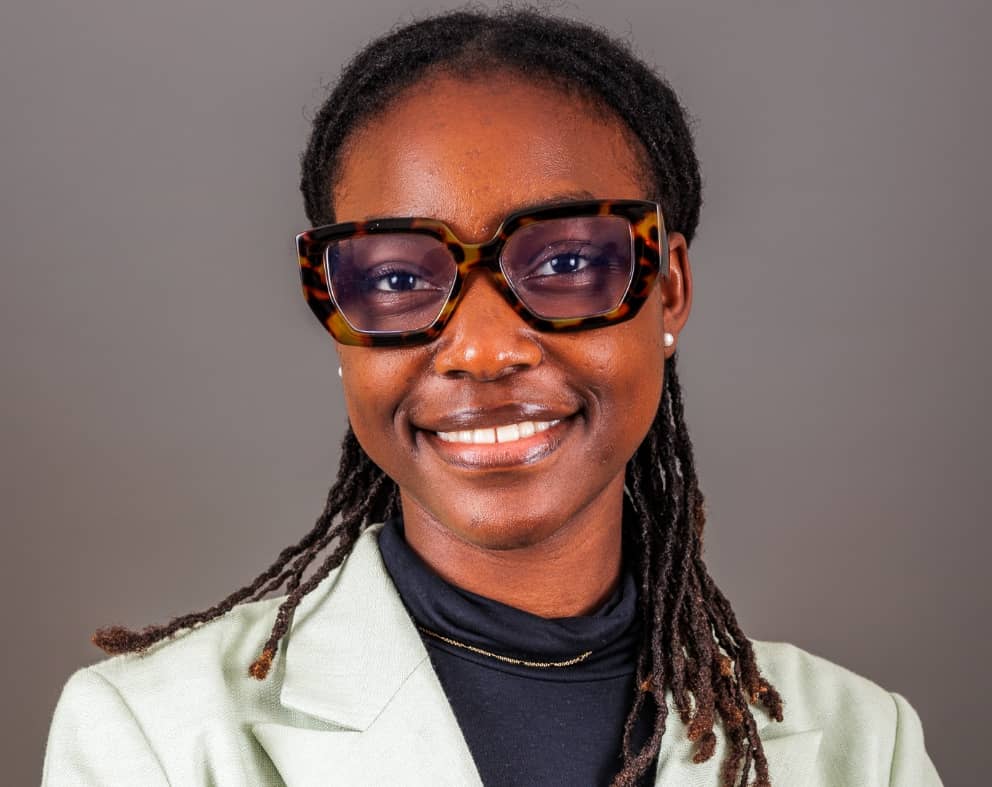 Gabon : Ngouo Bela : « La plus grande contribution de l’État serait de protéger davantage la propriété intellectuelle » 1 Keybryd-Garcya Um Mboulou, jeune coautrice de SIKÔLO’O, participe avec sa mère Ngouo Bela à une aventure éditoriale qui met la bande dessinée au service de l’éducation et de la transmission culturelle.